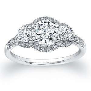 18K Diamond Engagement Ring