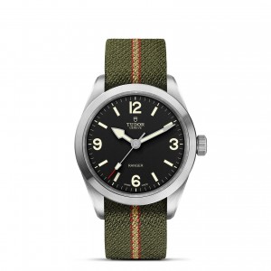 Ranger 39mm steel case Green red and beige fabric strap