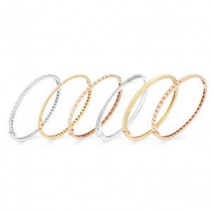 18K Diamond Oval Bangle Bracelet