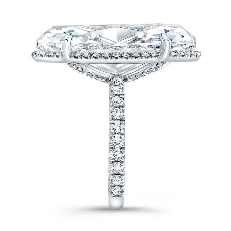 Oval Diamond Halo Engagement Ring