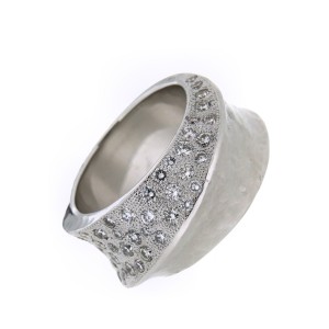 18K Hammered White Gold Band with Diamond Accents