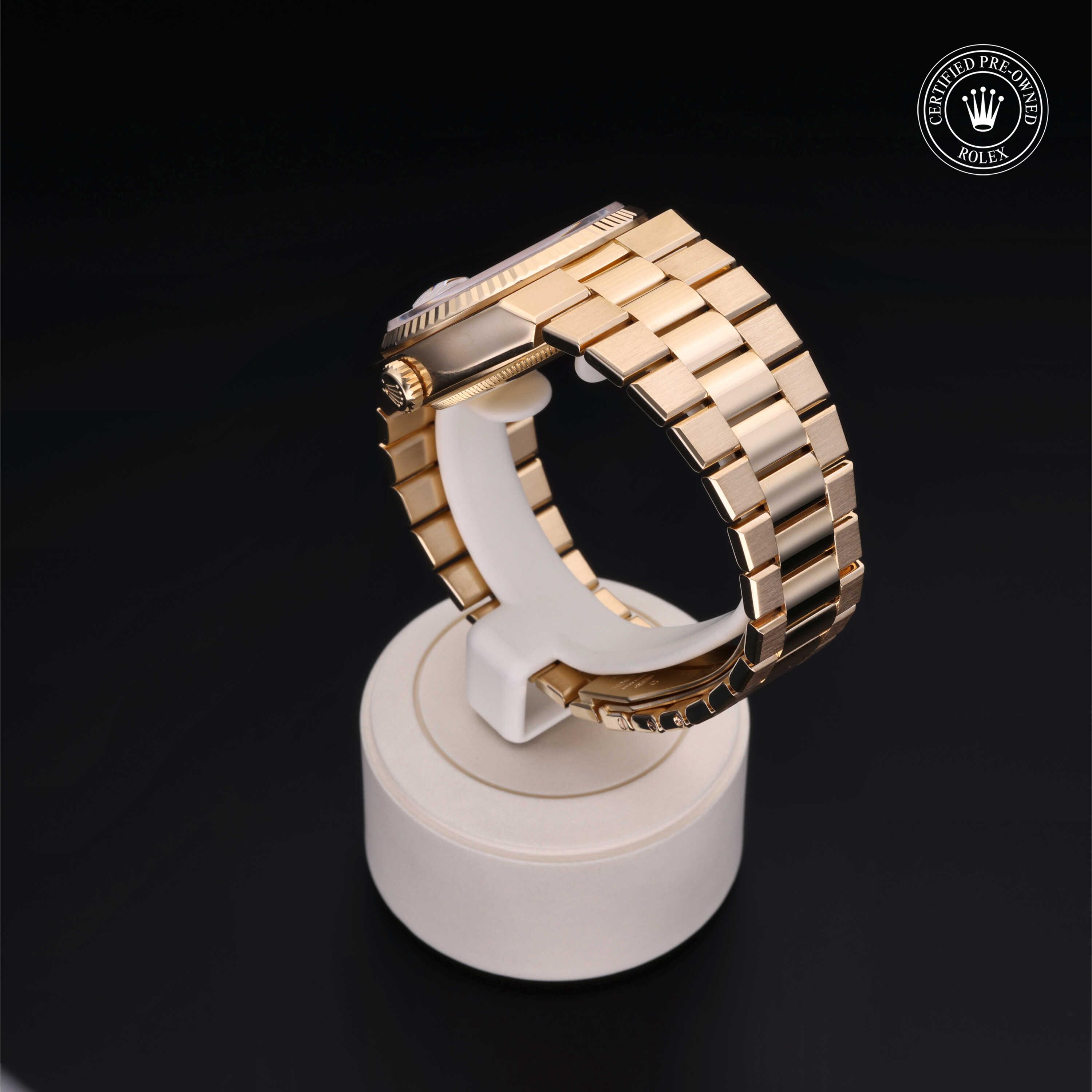 Oyster Perpetual Oyster Quartz Day-Date 36