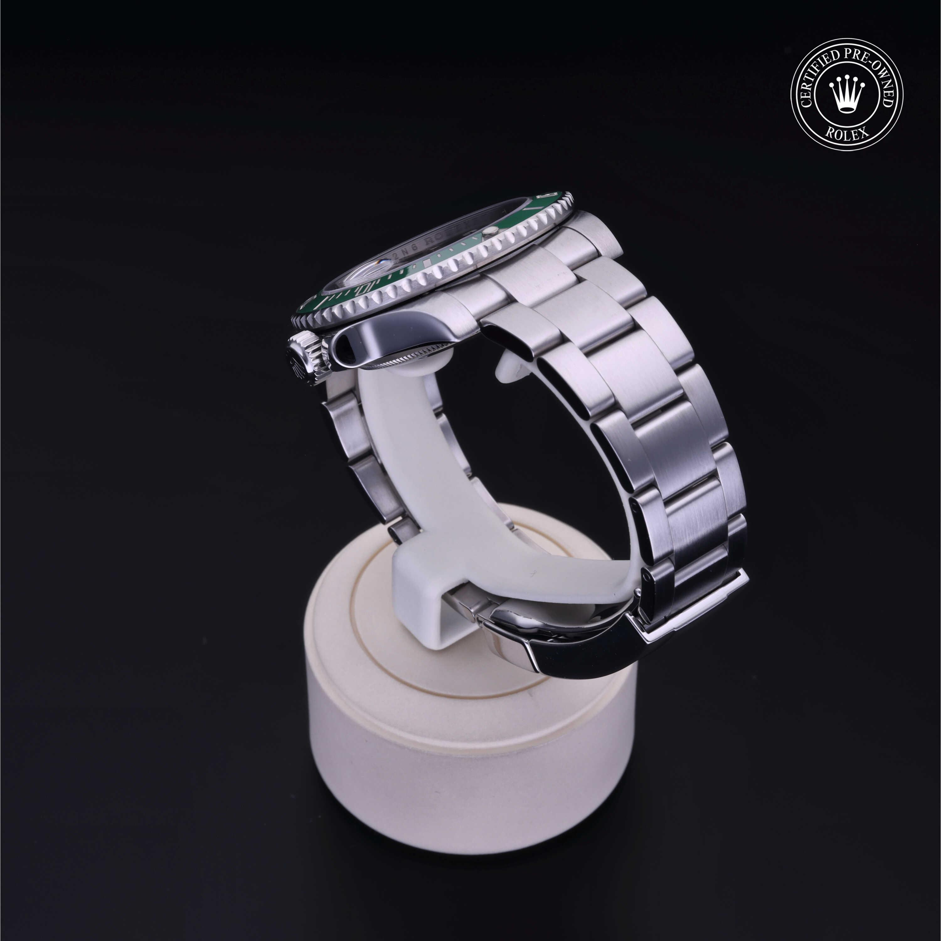 Oyster Perpetual Submariner Date