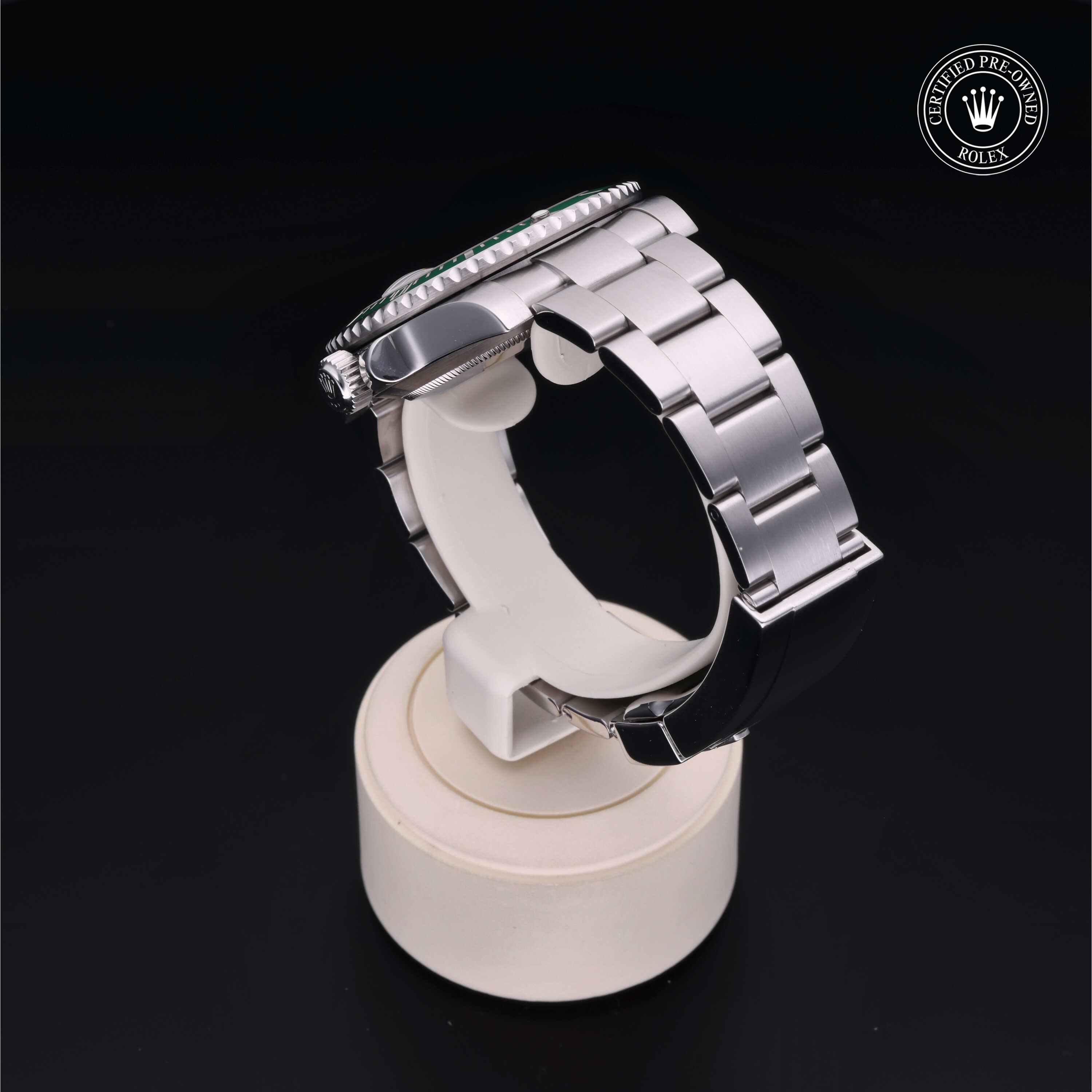 Oyster Perpetual Submariner Date