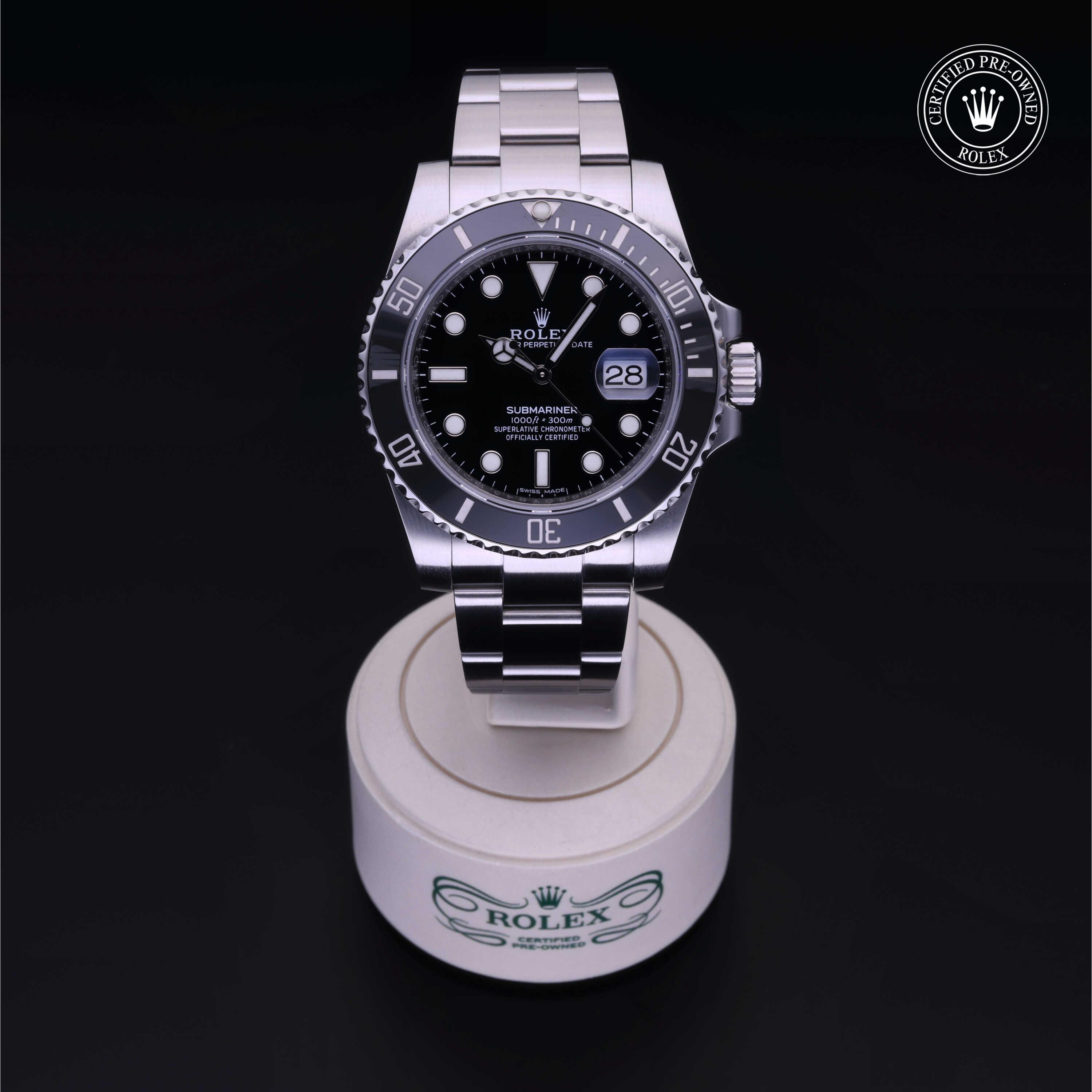 Oyster Perpetual Submariner Date alternate view 2