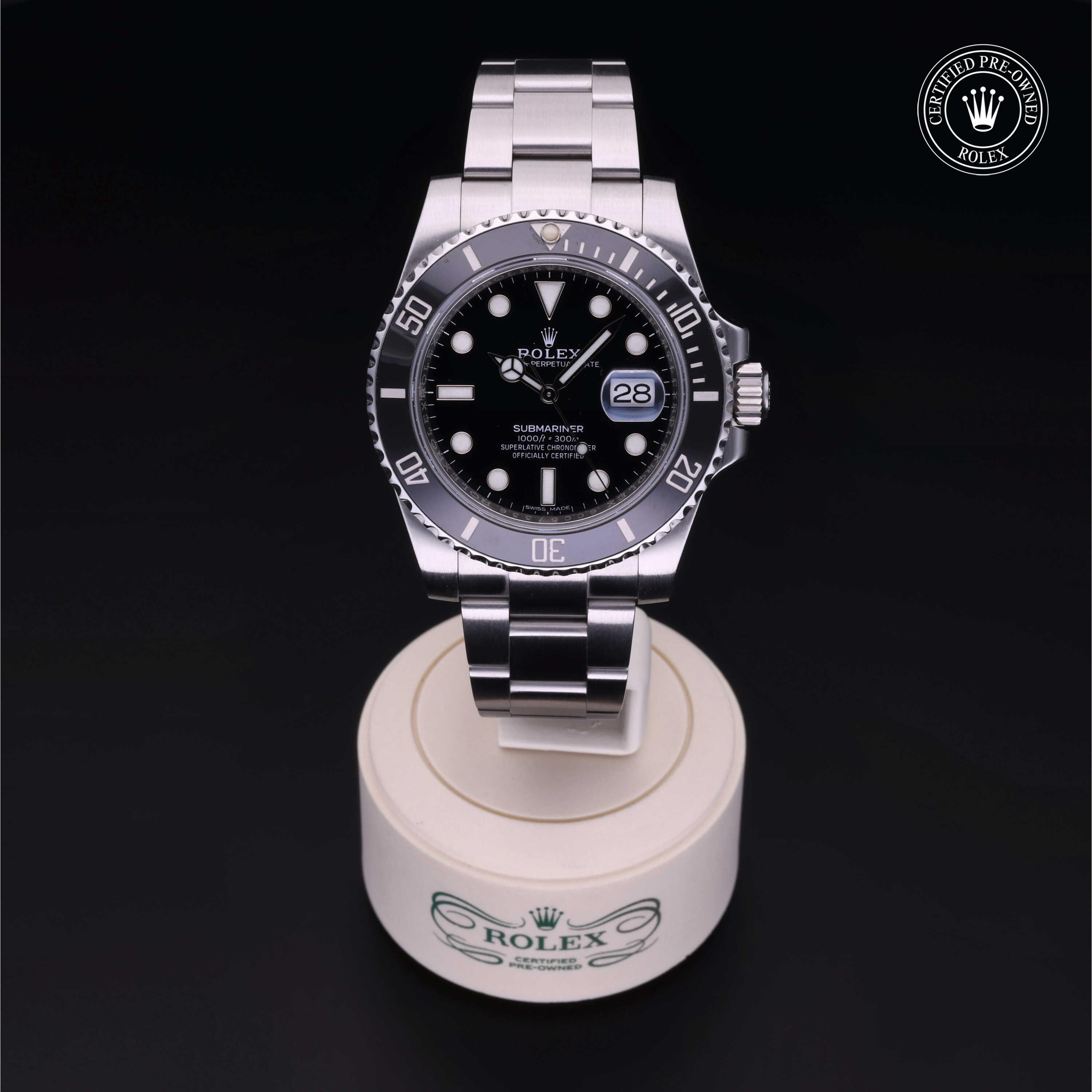 Oyster Perpetual Submariner Date alternate view 2