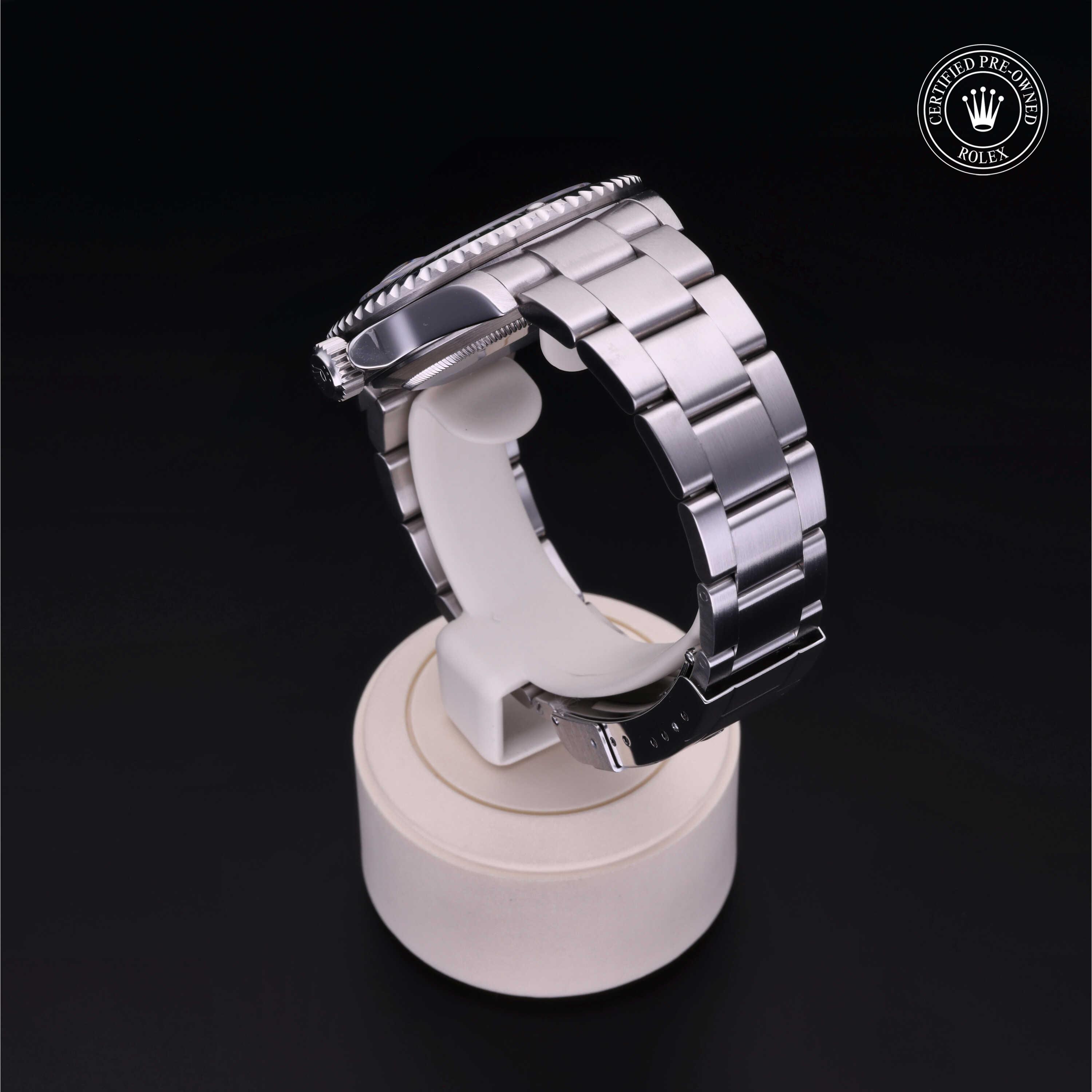 Oyster Perpetual Submariner Date