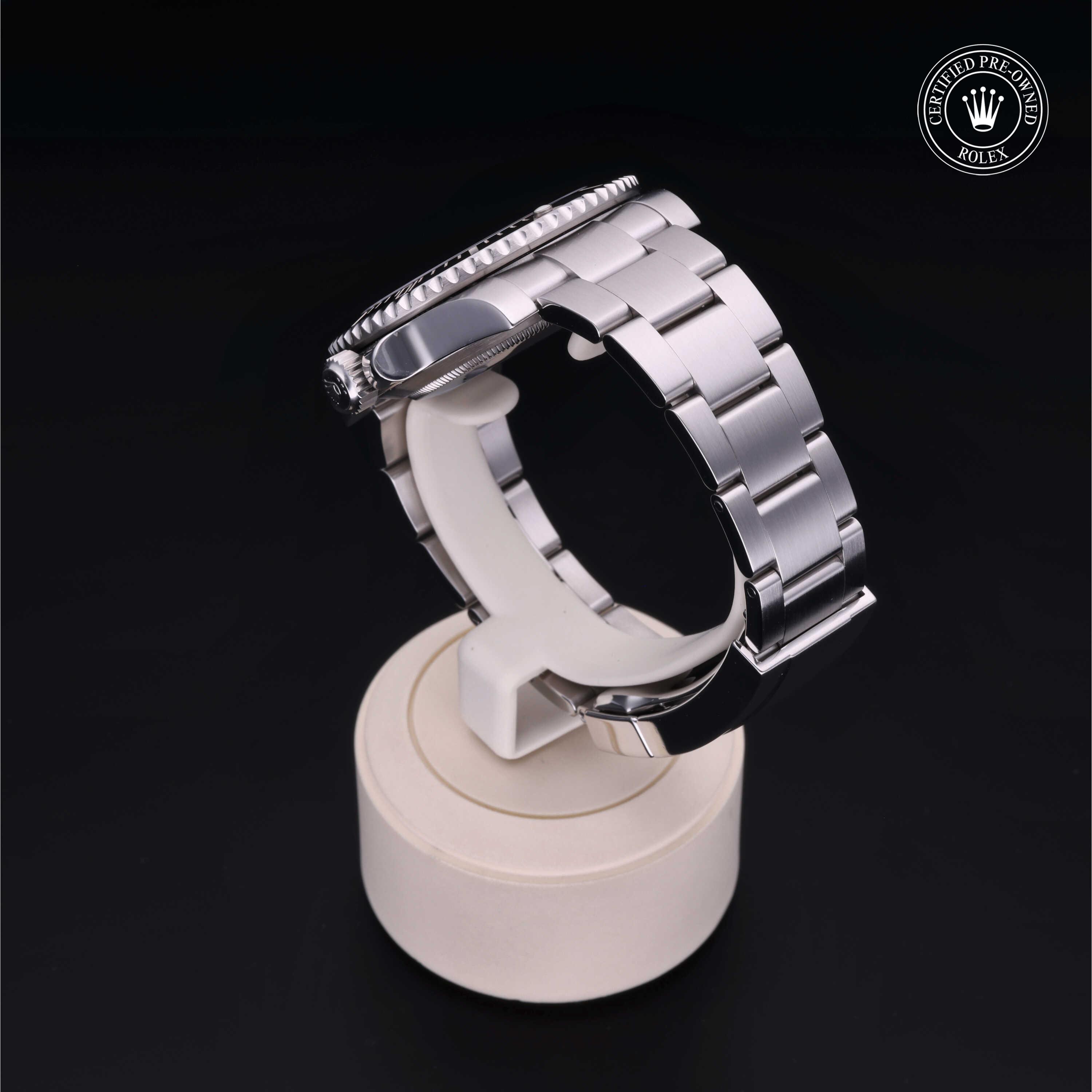 Oyster Perpetual Submariner