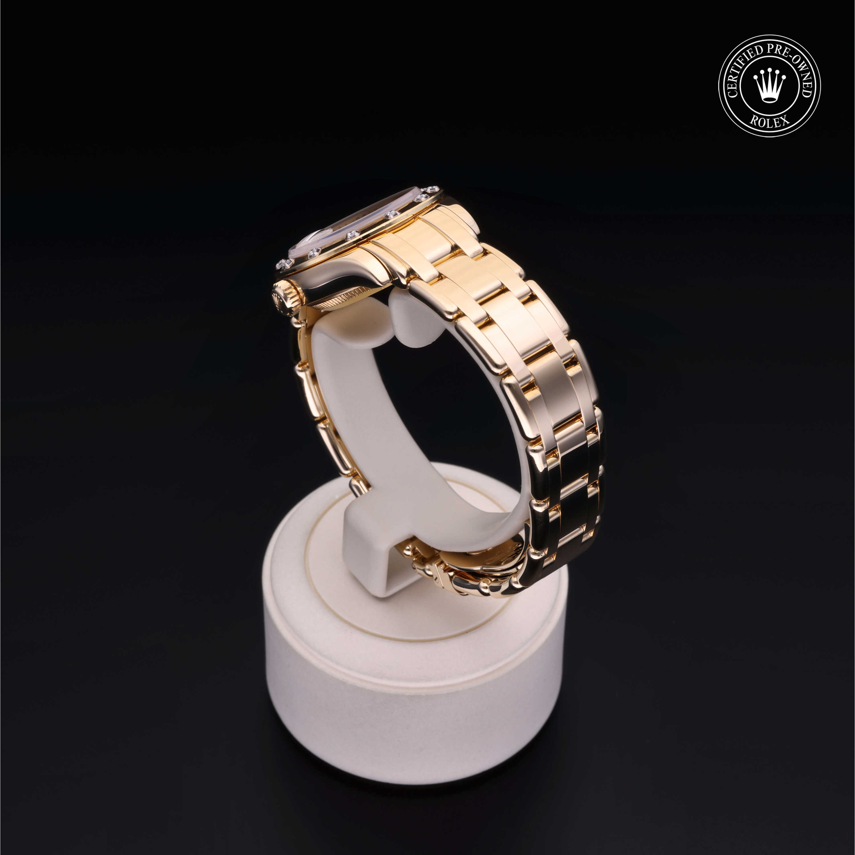 Oyster Perpetual Pearlmaster 29